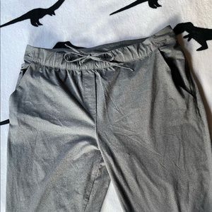 Lolë capri joggers